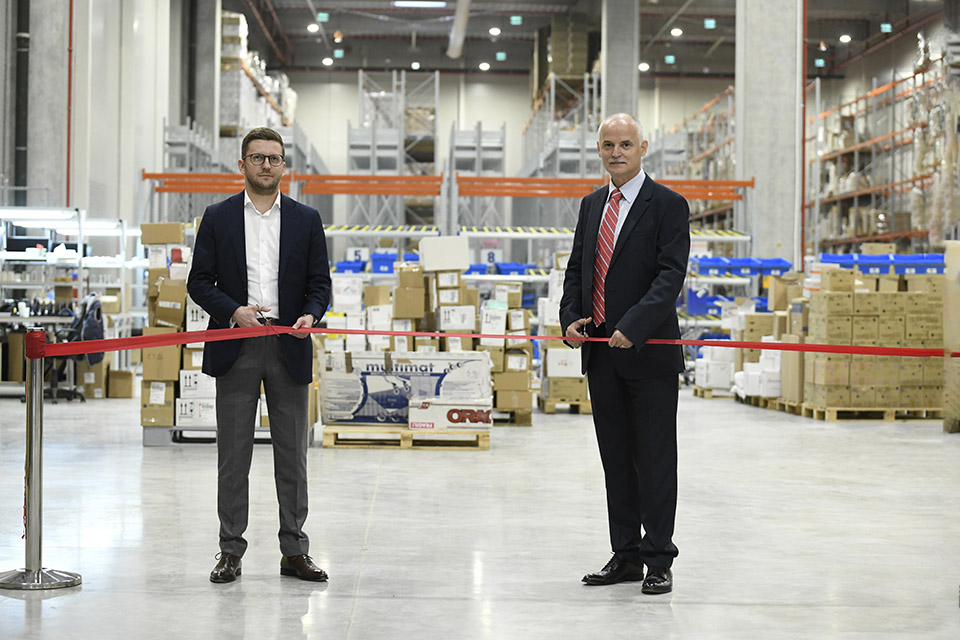 Peste 400 000 euro, investiți în echiparea unui nou depozit: Dentotal Protect a inaugurat centrul logistic din Eli Park Chitila