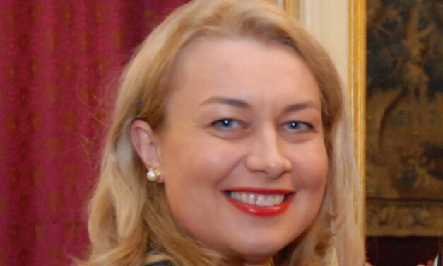 Prof. Dr. Mihaela Răescu, Medic Stomatolog: Produsele care încălzesc tutunul modifică dorința de a fuma