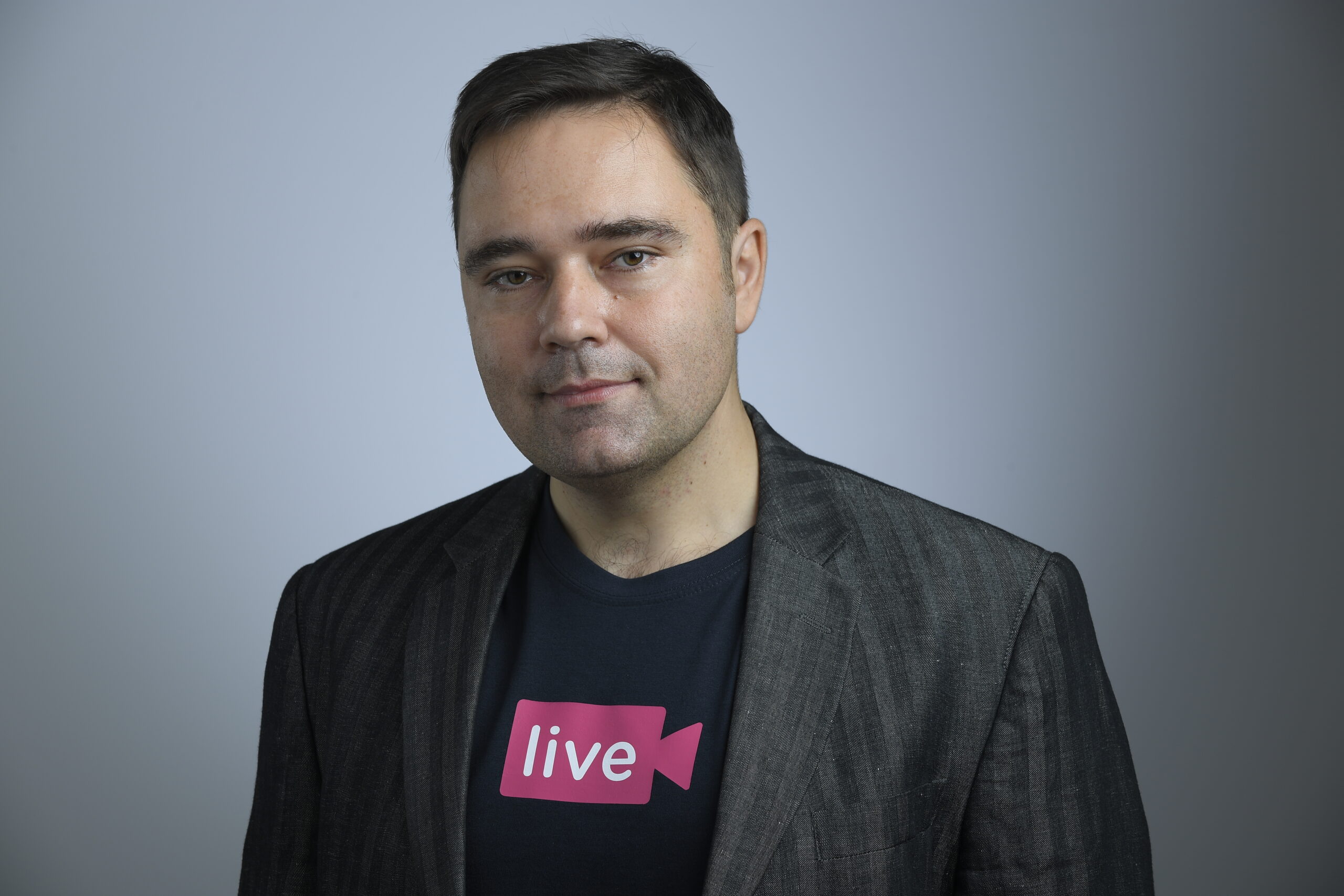 Mihai Drăgan, COO Oveit: Live Stream Shopping permite o legătură directă, interactivă și în timp real între companie și consumator