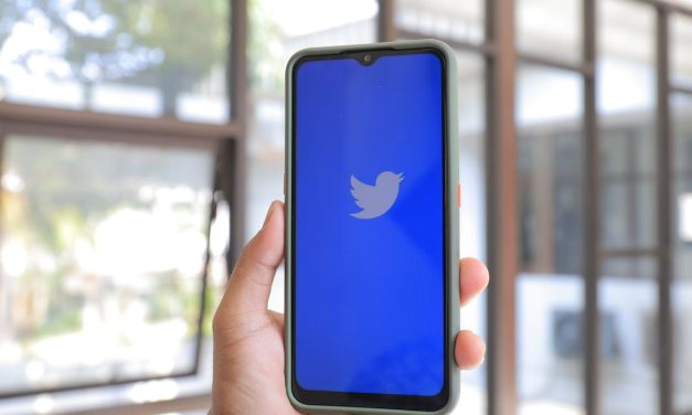 Meta, compania care deține Facebook și Instagram, ar putea lansa o platformă de socializare cu care să atace dominaţia Twitter
