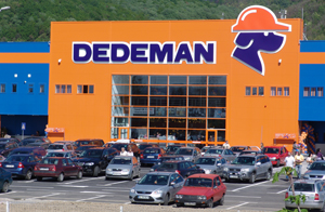 Dedeman a avut în 2016 o cifră de afaceri mai mare decât a tuturor competitorilor săi la un loc