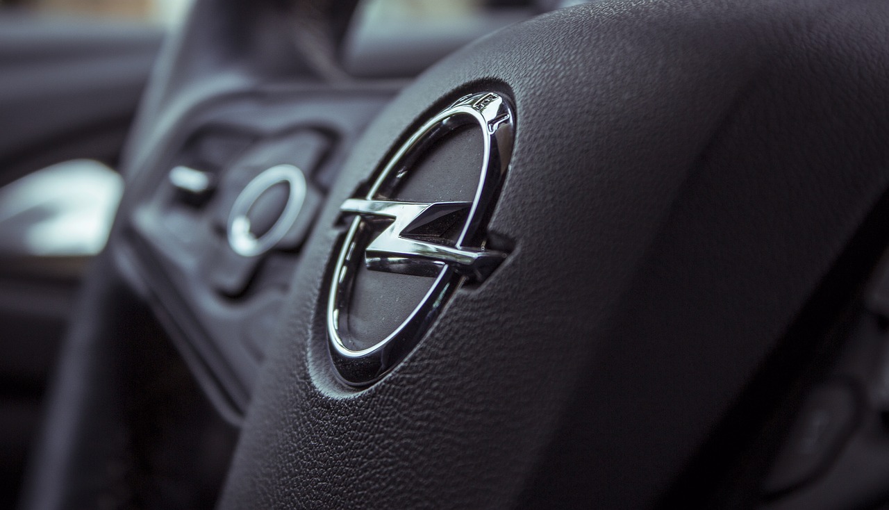 Consiliul Concurenţei a autorizat preluarea Opel Automotive de către Trust Motors