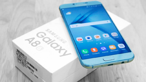 Samsung a lansat în România noul model de smartphone Galaxy A8