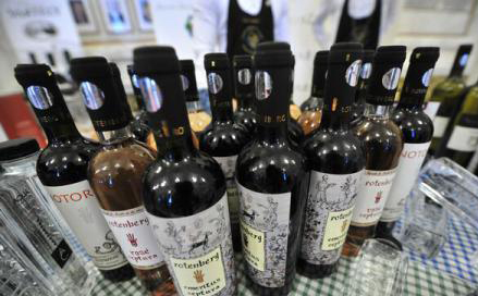 Fiecare a cincea sticlă de vin care se vinde în lume este produsă în Italia